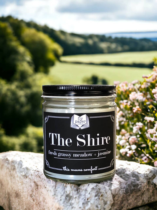 The Shire 9oz Candle Wild Honeysuckle + Jasmine